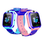Q12 Smartwatch mit 1,44-Zoll-Farbdisplay für Kinder, nicht wasserdicht, unterstützt LBS-Ortung, Zwei-Wege-Wahl, SOS, Sprachüberwachung und die Setracker-App.
