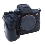 1/4-Zoll-Gewinde, PU-Leder-Kameratasche (Halbtasche) für Sony A7 IV, passend für Sony A7 IV