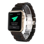 Ersatzarmband aus Holz für Apple Watch Series 7 (41 mm), Series 6, SE, Series 5 und Series 4 (40 mm) sowie Series 7 (45 mm), Series 6, SE, Series 5 und Series 4 (44 mm).