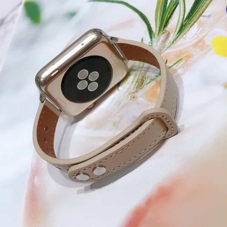 Ersatzarmband aus Leder mit Doppelnagelverschluss, passend für Apple Watch Series 7 (41 mm), 6, SE, 5 und 4 (40 mm) sowie für Apple Watch Series 7 (45 mm), 6, SE, 5 und 4 (44 mm).