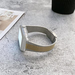 Edelstahl-Ersatzarmband mit Dornschließe, passend für Apple Watch Series 7 (41 mm), 6, SE, 5 und 4 (40 mm) sowie für Apple Watch Series 7 (45 mm), 6, SE, 5 und 4 (44 mm).