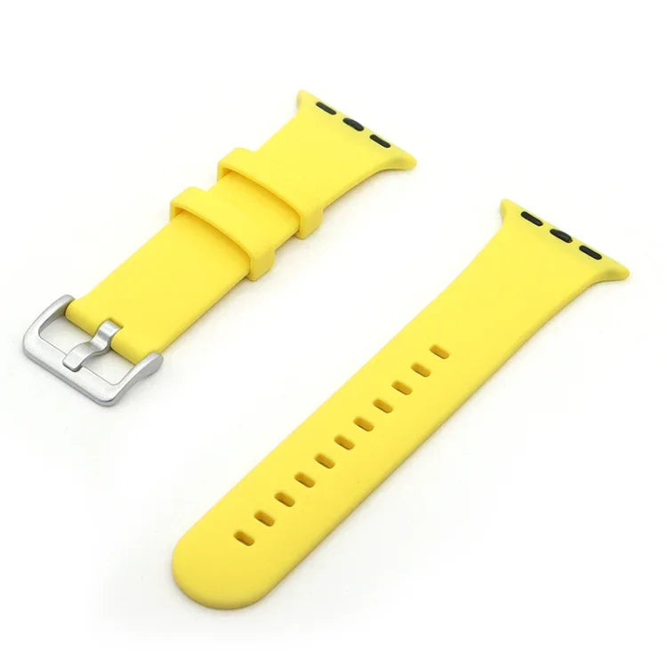 Silikon-Ersatzarmband mit silberner Dornschließe, passend für Apple Watch Series 7 (41 mm), 6, SE, 5 und 4 (40 mm) sowie für Apple Watch Series 7 (45 mm), 6, SE, 5 und 4 (44 mm).
