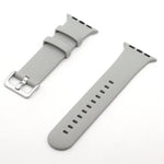 Silikon-Ersatzarmband mit silberner Dornschließe, passend für Apple Watch Series 7 (41 mm), 6, SE, 5 und 4 (40 mm) sowie für Apple Watch Series 7 (45 mm), 6, SE, 5 und 4 (44 mm).