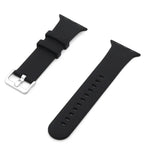 Silikon-Ersatzarmband mit silberner Dornschließe, passend für Apple Watch Series 7 (41 mm), 6, SE, 5 und 4 (40 mm) sowie für Apple Watch Series 7 (45 mm), 6, SE, 5 und 4 (44 mm).