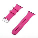 Silikon-Ersatzarmband mit silberner Dornschließe, passend für Apple Watch Series 7 (41 mm), 6, SE, 5 und 4 (40 mm) sowie für Apple Watch Series 7 (45 mm), 6, SE, 5 und 4 (44 mm).