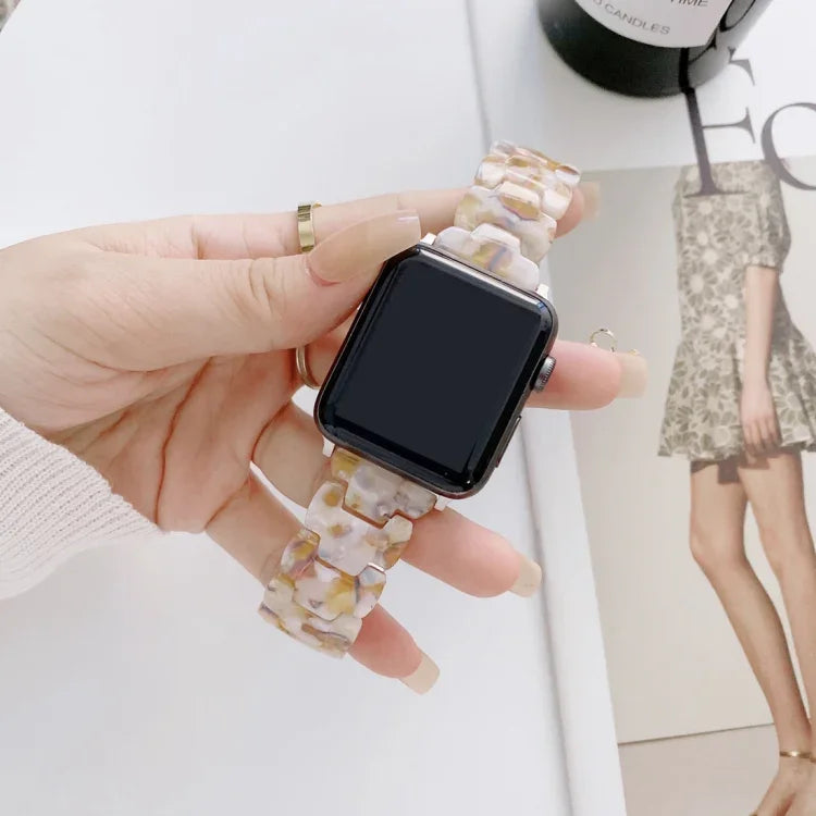Ersatzarmband aus Kunstharz für Apple Watch Series 7 (41 mm), 6, SE, 5, 4 (40 mm), 3, 2, 1 (38 mm) und 7 (45 mm), 6, SE, 5, 4 (44 mm) sowie 3, 2, 1 (42 mm).