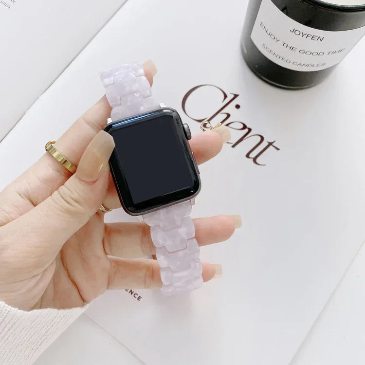 Ersatzarmband aus Kunstharz für Apple Watch Series 7 (41 mm), 6, SE, 5, 4 (40 mm), 3, 2, 1 (38 mm) und 7 (45 mm), 6, SE, 5, 4 (44 mm) sowie 3, 2, 1 (42 mm).