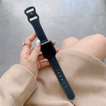 Retro-Lederarmband mit 8-förmiger Dornschließe für Apple Watch Series 7 (41 mm), 6, SE, 5, 4 (40 mm), 3, 2, 1 (38 mm) und 7 (45 mm), 6, SE, 5, 4 (44 mm) sowie 3, 2, 1 (42 mm).