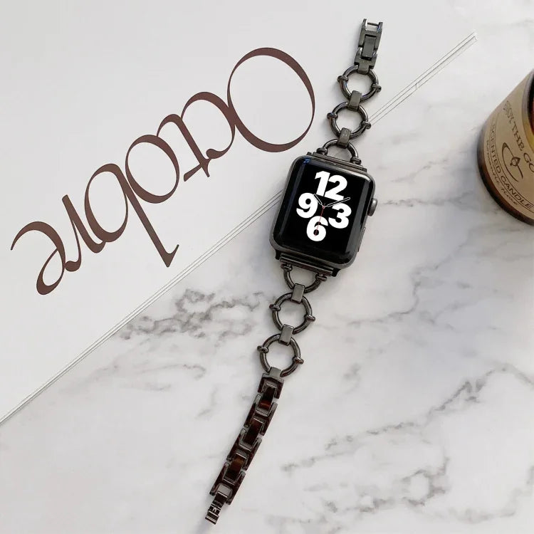 O-förmiges Metallarmband als Ersatz für Apple Watch Series 7 (41 mm), 6, SE, 5, 4 (40 mm), 3, 2, 1 (38 mm) und 7 (45 mm), 6, SE, 5, 4 (44 mm) sowie 3, 2, 1 (42 mm).
