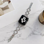 O-förmiges Metallarmband als Ersatz für Apple Watch Series 7 (41 mm), 6, SE, 5, 4 (40 mm), 3, 2, 1 (38 mm) und 7 (45 mm), 6, SE, 5, 4 (44 mm) sowie 3, 2, 1 (42 mm).