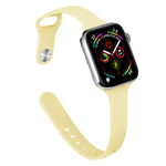 Schlankes Silikon-Ersatzarmband für Apple Watch Series 7 (41 mm), 6, SE, 5 und 4 (40 mm) sowie 3, 2 und 1 (38 mm)