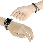 Edelstahl-Armband mit Herzanhänger für Apple Watch Series 7 (41 mm), 6, SE, 5 und 4 (40 mm), 3, 2 und 1 (38 mm), 7 (45 mm), 6, SE, 5 und 4 (44 mm) sowie 3, 2 und 1 (42 mm)