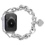Edelstahl-Armband mit Herzanhänger für Apple Watch Series 7 (41 mm), 6, SE, 5 und 4 (40 mm), 3, 2 und 1 (38 mm), 7 (45 mm), 6, SE, 5 und 4 (44 mm) sowie 3, 2 und 1 (42 mm)