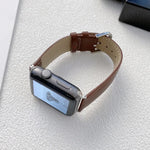 Glänzendes Lederarmband für Apple Watch Series 7 (41 mm), 6, SE, 5 und 4 (40 mm), 3, 2 und 1 (38 mm), 7 (45 mm), 6, SE, 5 und 4 (44 mm) sowie 3, 2 und 1 (42 mm)