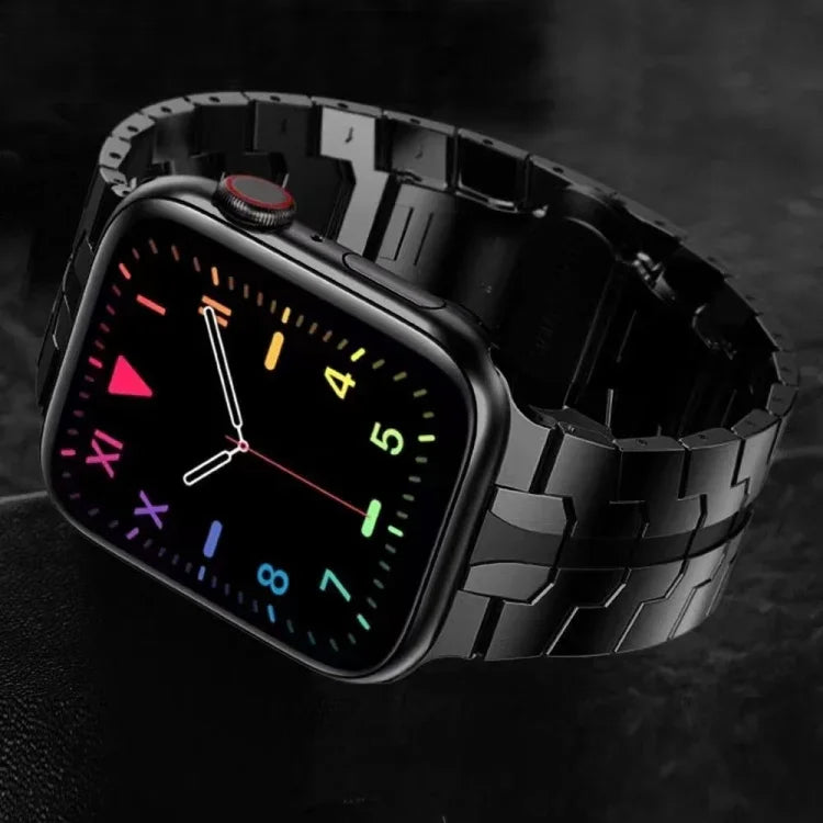 Metallarmband mit Schmetterlingsschließe für Apple Watch Series 7 (41 mm), 6, SE, 5 und 4 (40 mm), 3, 2 und 1 (38 mm) und 7 (45 mm), 6, SE, 5 und 4 (44 mm) sowie 3, 2 und 1 (42 mm).