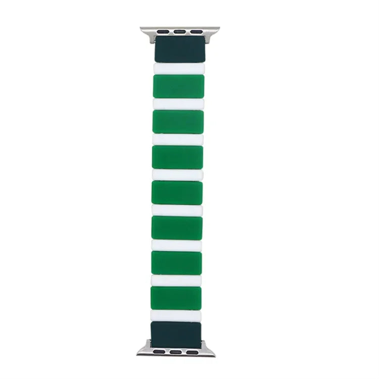 Silikon-Armband mit Verbindungsstücken für Apple Watch Series 7 (41 mm), 6, SE, 5 und 4 (40 mm), 3, 2 und 1 (38 mm) und 7 (45 mm), 6, SE, 5 und 4 (44 mm) sowie 3, 2 und 1 (42 mm)