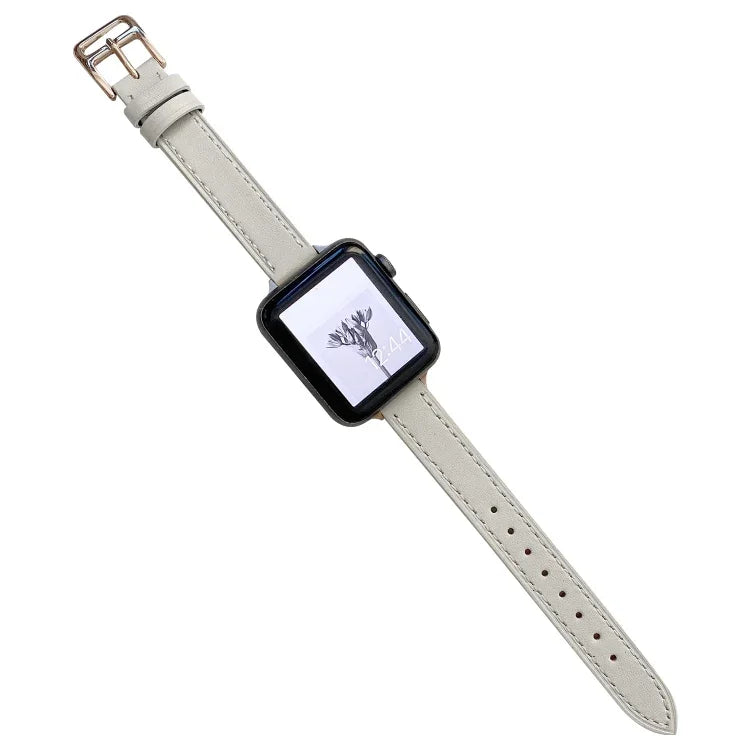 Einfaches Lederarmband für Apple Watch Series 7 (41 mm), 6, SE, 5 und 4 (40 mm), 3, 2 und 1 (38 mm) und 7 (45 mm), 6, SE, 5 und 4 (44 mm) sowie 3, 2 und 1 (42 mm).