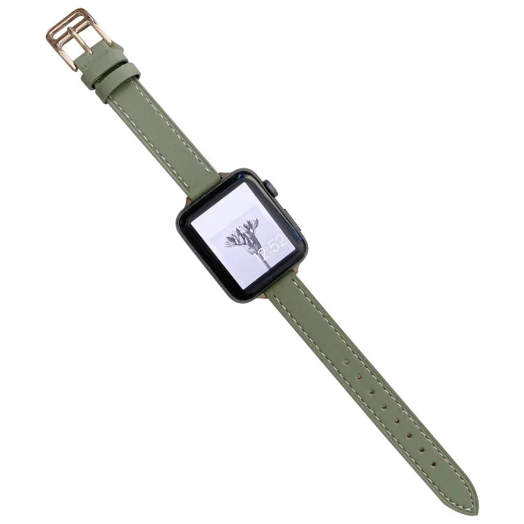 Einfaches Lederarmband für Apple Watch Series 7 (41 mm), 6, SE, 5 und 4 (40 mm), 3, 2 und 1 (38 mm) und 7 (45 mm), 6, SE, 5 und 4 (44 mm) sowie 3, 2 und 1 (42 mm).