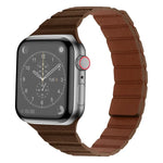 Starkes magnetisches Lederarmband für Apple Watch Series 7 (41 mm), 6, SE, 5 und 4 (40 mm), 3, 2 und 1 (38 mm) und 7 (45 mm), 6, SE, 5 und 4 (44 mm) sowie 3, 2 und 1 (42 mm).