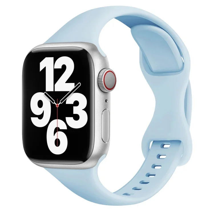 Schmale Armbanduhr mit Schmetterlingsschließe für Apple Watch Series 7 (45 mm), 6, SE, 5, 4 (44 mm), 3, 2, 1 (42 mm) und 7 (41 mm), 6, SE, 5, 4 (40 mm) sowie 3, 2, 1 (38 mm).