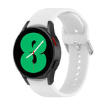 Offizielles silbernes Silikon-Armband mit runder Dornschließe, passend für Samsung Galaxy Watch 5 (44 mm)