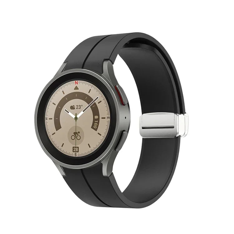 Faltbares silbernes Silikon-Uhrenarmband mit Dornschließe, passend für Samsung Galaxy Watch5 40 &amp; 44 mm / Pro 45 mm