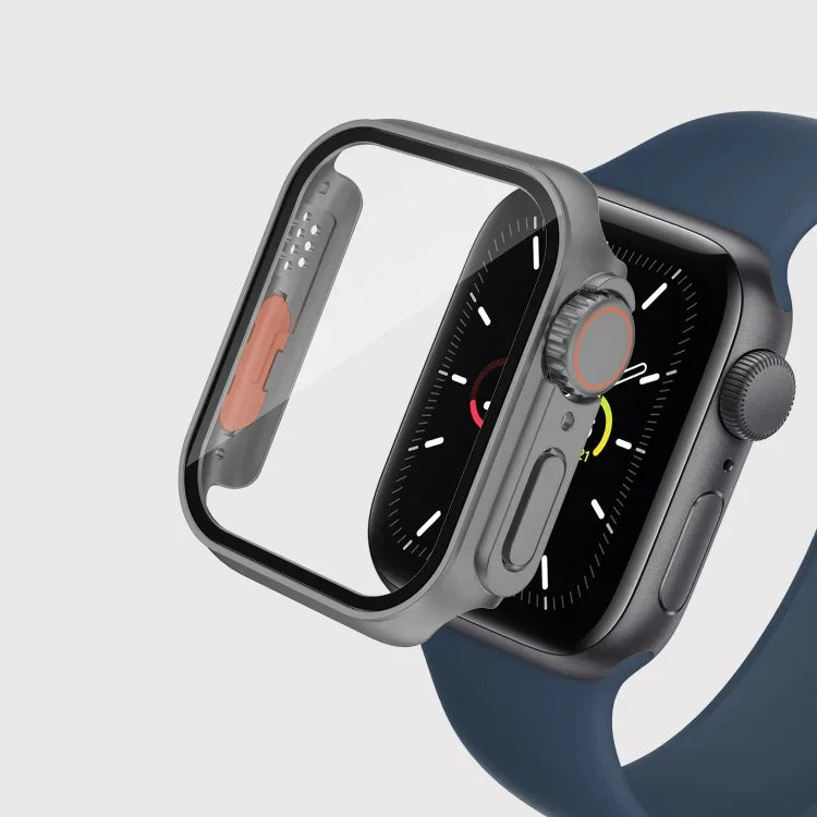 Schutzhülle aus Polycarbonat für Apple Watch Series 9 / 8 / 7 (45 mm) mit abnehmbarem Knopf