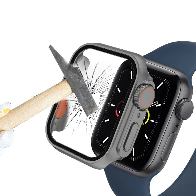 Schutzhülle aus Polycarbonat für Apple Watch Series 9 / 8 / 7 (45 mm) mit abnehmbarem Knopf