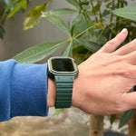Silikonarmband mit integriertem Rahmen, für Apple Watch Series 8 &amp; 7 (41 mm), SE 2 &amp; 6, SE, 5 &amp; 4 (40 mm), Apple Watch Ultra (49 mm) und Apple Watch Series 8 &amp; 7 (45 mm), SE 2 &amp; 6, SE, 5 &amp; 4 (44 mm).