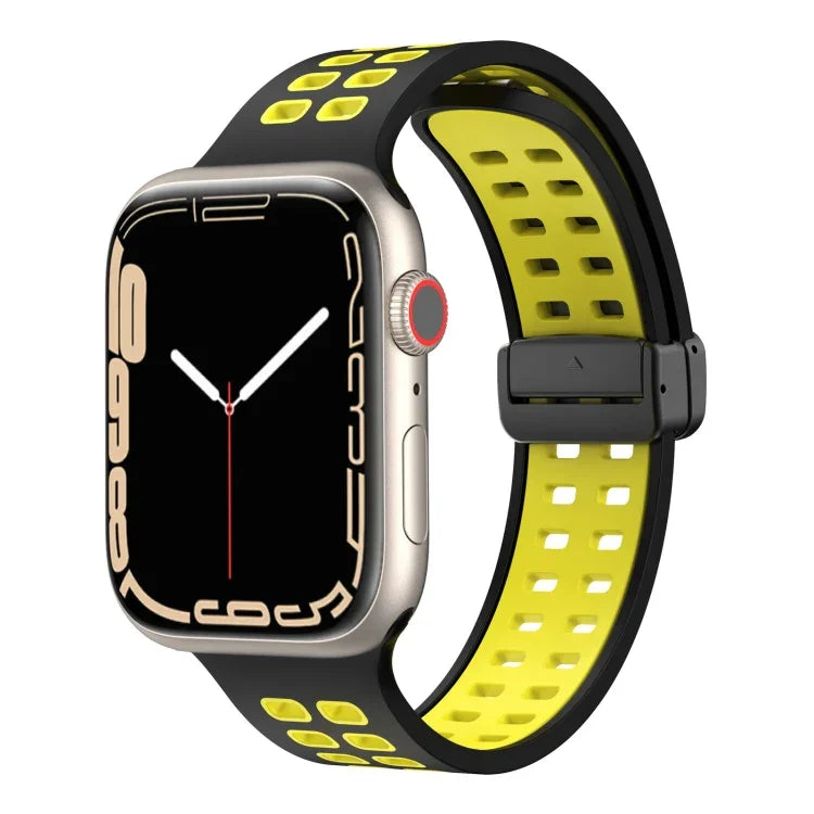 Silikonarmband mit Magnetverschluss und quadratischen Löchern, passend für Apple Watch Series 8 &amp; 7 (45 mm und 41 mm).