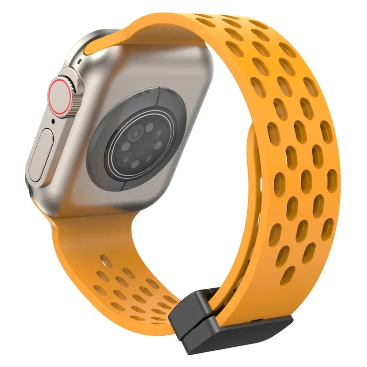 Silikonarmband mit Magnetverschluss, für Apple Watch Series 8 &amp; 7 (41 mm) und Apple Watch Series 8 &amp; 7 (45 mm)