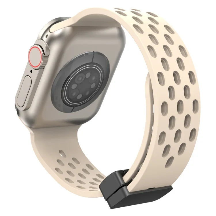 Silikonarmband mit Magnetverschluss, für Apple Watch Series 8 &amp; 7 (41 mm) und Apple Watch Series 8 &amp; 7 (45 mm)
