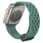 Silikonarmband mit Magnetverschluss, für Apple Watch Series 8 &amp; 7 (41 mm) und Apple Watch Series 8 &amp; 7 (45 mm)