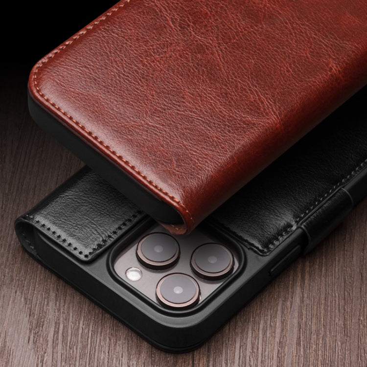 QIALINO Classic 103 Schnalle Echtes Leder Handyhülle, für iPhone 17e / 16e, für iPhone 17 Pro Max, für iPhone 17 Pro, für iPhone 17, für iPhone Air, für iPhone 15 Pro Max, für iPhone 15 Plus, für iPhone 15