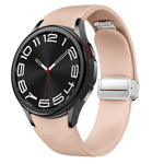 Magnetisches silbernes Uhrenarmband aus Leder und Silikon mit Schnalle, passend für Samsung Galaxy Watch 6