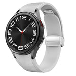 Magnetisches silbernes Uhrenarmband aus Leder und Silikon mit Schnalle, passend für Samsung Galaxy Watch 6