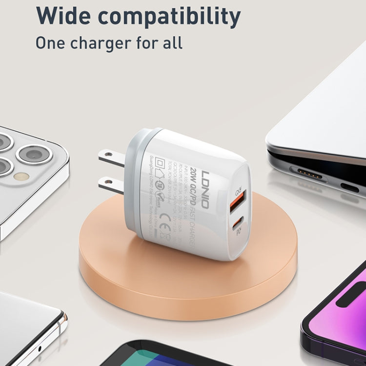 LDNIO Q229 QC3.0 / PD20W USB + Type-C Schnellladegerät mit 1m USB auf 8 Pin Kabel, EU Stecker, UK Stecker, US Stecker