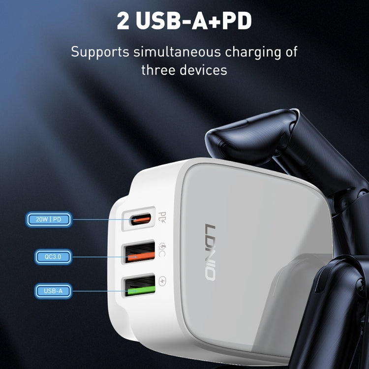 LDNIO Q334 32W Typ-C + Dual-USB-Anschluss-Ladegerät mit 1m Micro-USB-Datenkabel, EU-Stecker
