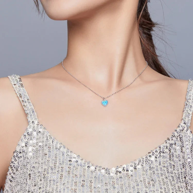 Halskette mit tiefblauem Herz aus 925er Sterlingsilber für Damen