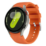Silbernes Armband aus Leder und Silikon mit Dornschließe, passend für Samsung Galaxy Watch 7 / 6 / 5 / 4