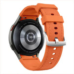 Silbernes Armband aus Leder und Silikon mit Dornschließe, passend für Samsung Galaxy Watch 7 / 6 / 5 / 4