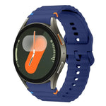 xDfind Silikon-Uhrenarmband mit Wellenmuster, Ziernähten und bunter Schnalle, für Samsung Galaxy Watch FE / 7 / 6 / 5 / 4