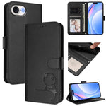 Litter Panda geprägte RFID Leder-Handyhülle mit Trageschlaufe, Für iPhone 17e / 16e, Für iPhone 17 Pro Max, Für iPhone 17 Pro, Für iPhone 17, Für iPhone Air, Für iPhone 16 Pro Max, Für iPhone 16 Pro, Für iPhone 16 Plus