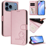 Litter Panda geprägte RFID Leder-Handyhülle mit Trageschlaufe, Für iPhone 17e / 16e, Für iPhone 17 Pro Max, Für iPhone 17 Pro, Für iPhone 17, Für iPhone Air, Für iPhone 16 Pro Max, Für iPhone 16 Pro, Für iPhone 16 Plus