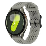 xDfind Atmungsaktives Silikon-Uhrenarmband, für Samsung Galaxy Watch Ultra / Ultra 2025, Samsung Galaxy Watch 8 / 8 Classic, Samsung Galaxy Watch 7 / 6 / 5 / FE