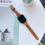 Doppelseitiges Ersatzarmband aus echtem Leder, passend für Apple Watch Series 7 (41 mm), 6, SE, 5 und 4 (40 mm) sowie für Apple Watch Series 7 (45 mm), 6, SE, 5 und 4 (44 mm).