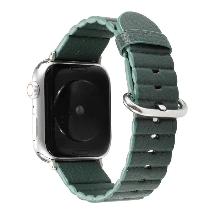 Ersatzarmband mit Schlaufenmuster und Metallschließe, für Apple Watch Series 7 (41 mm), Series 6, SE, Series 5 und Series 4 (40 mm) sowie Series 7 (45 mm), Series 6, SE, Series 5 und Series 4 (44 mm).