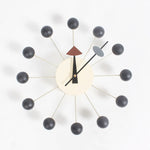 Stilvoller Hintergrund Minimalistische Kreiskugeln Süßigkeiten Wanduhr Kreative Dekoration Uhr Riesenraduhr