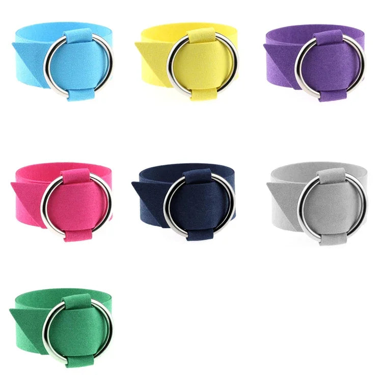 2 Stück schlichte runde Samtarmbänder im europäischen und amerikanischen Stil, modisches Metallarmband, Farbauswahl zufällig