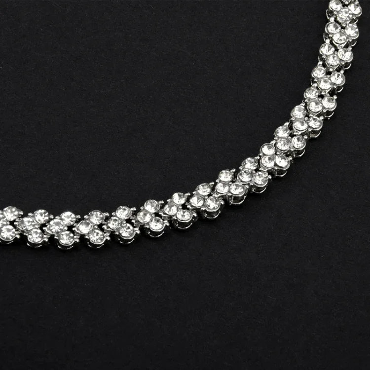 Glamouröses weibliches Kristallarmband mit künstlichem Diamanten, für Hochzeit, Verlobung, Muttertag und Geburtstagsgeschenk, Durchmesser: 5,25 cm, Umfang: 16,5 cm, Silber
